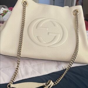 Gucci Cream Leather Shoulder Bag with Gold Chain